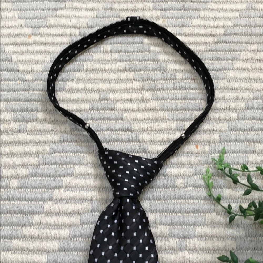Van Heusen zip tie
